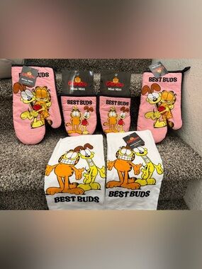 Garfield 'Best Buds' Pink Mini Oven Mitt & Towel Kitchen Set
